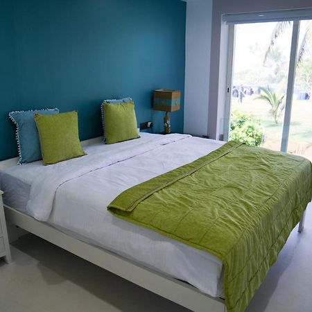 Regenta Beach House Resort, Goa Бенаулим Экстерьер фото