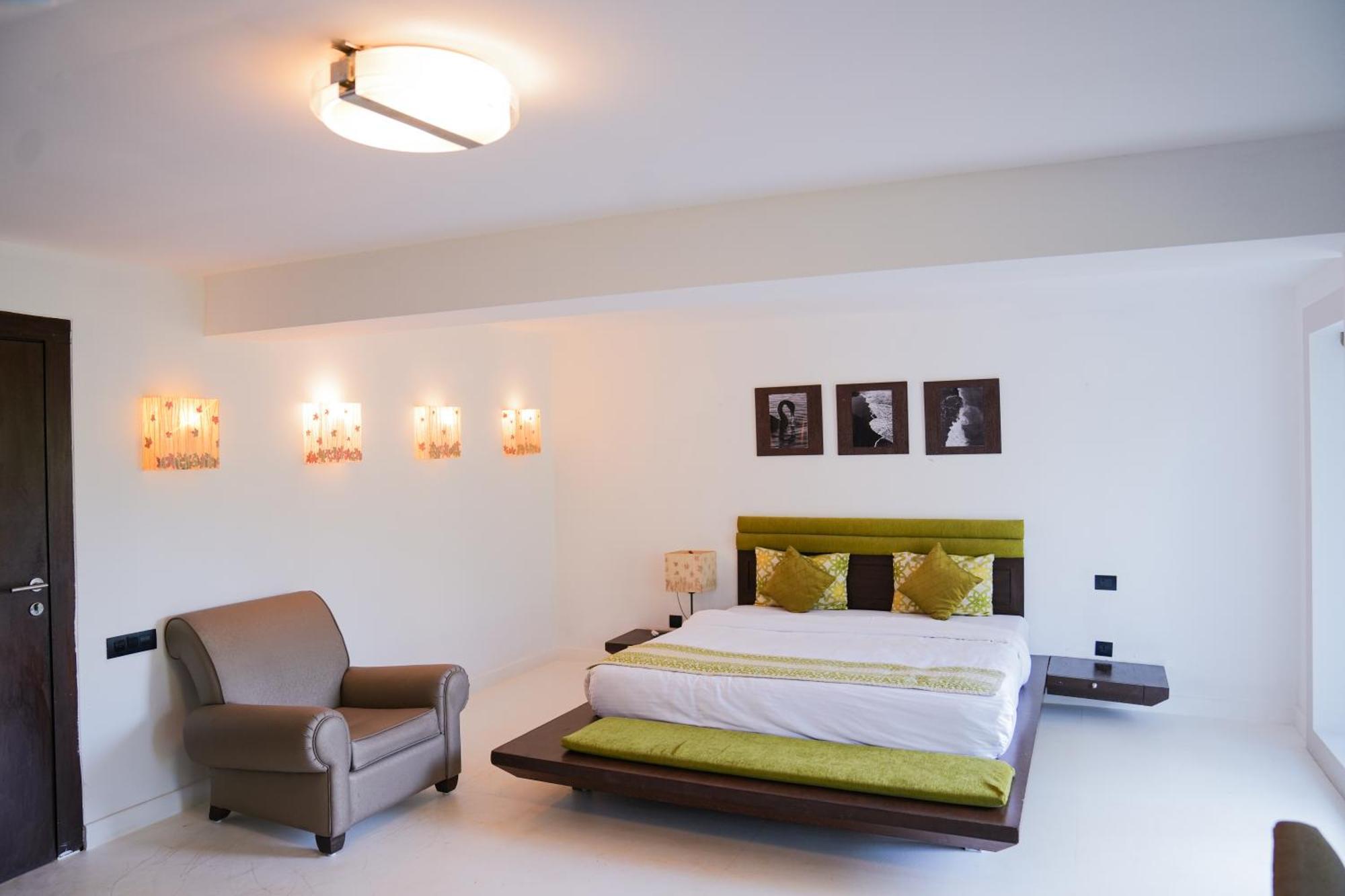 Regenta Beach House Resort, Goa Бенаулим Экстерьер фото